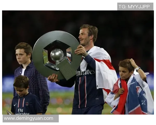 彭姓足球明星的崛起与成就揭秘他们如何在绿茵场上书写传奇